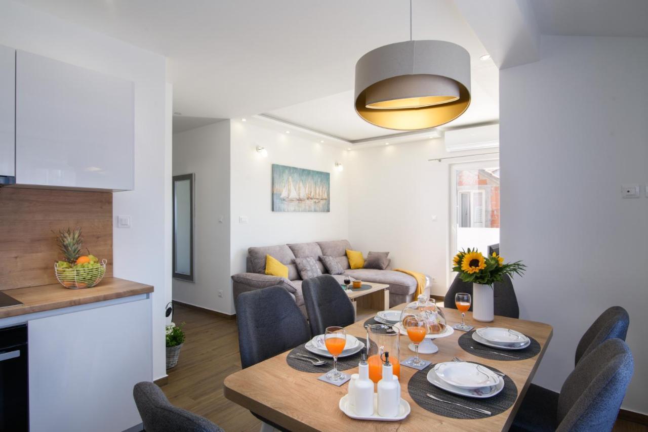 Apartment Silver Star Kaštela Eksteriør bilde