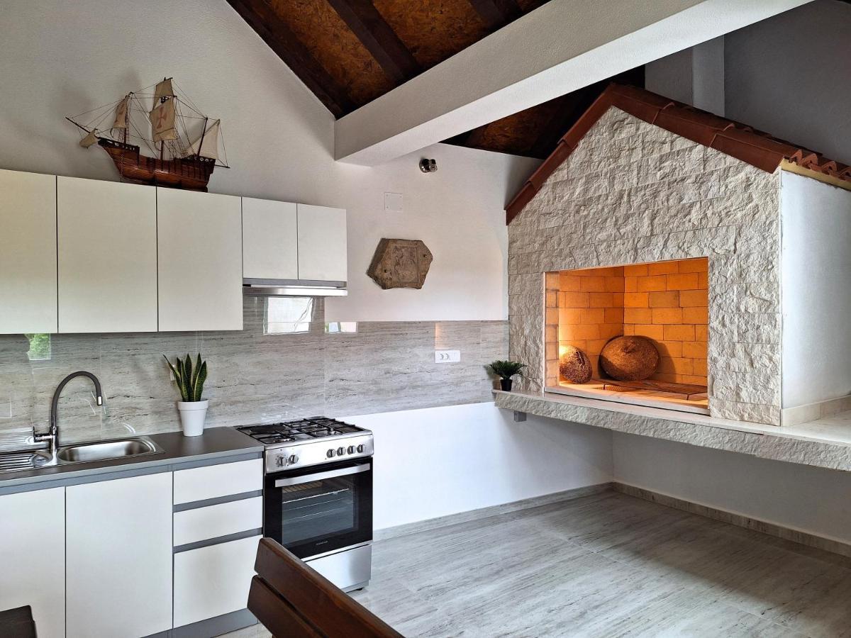 Apartment Silver Star Kaštela Eksteriør bilde